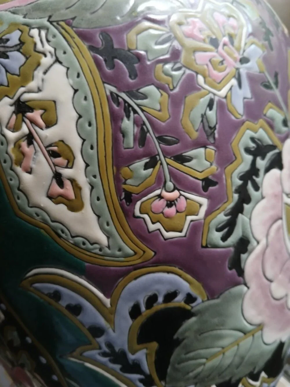 Chinoiserie / Vtg Oriental Style Hand Painted Ceramic Table Lamp